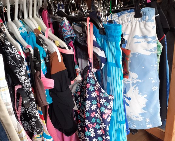 Second-Hand- Kleidung